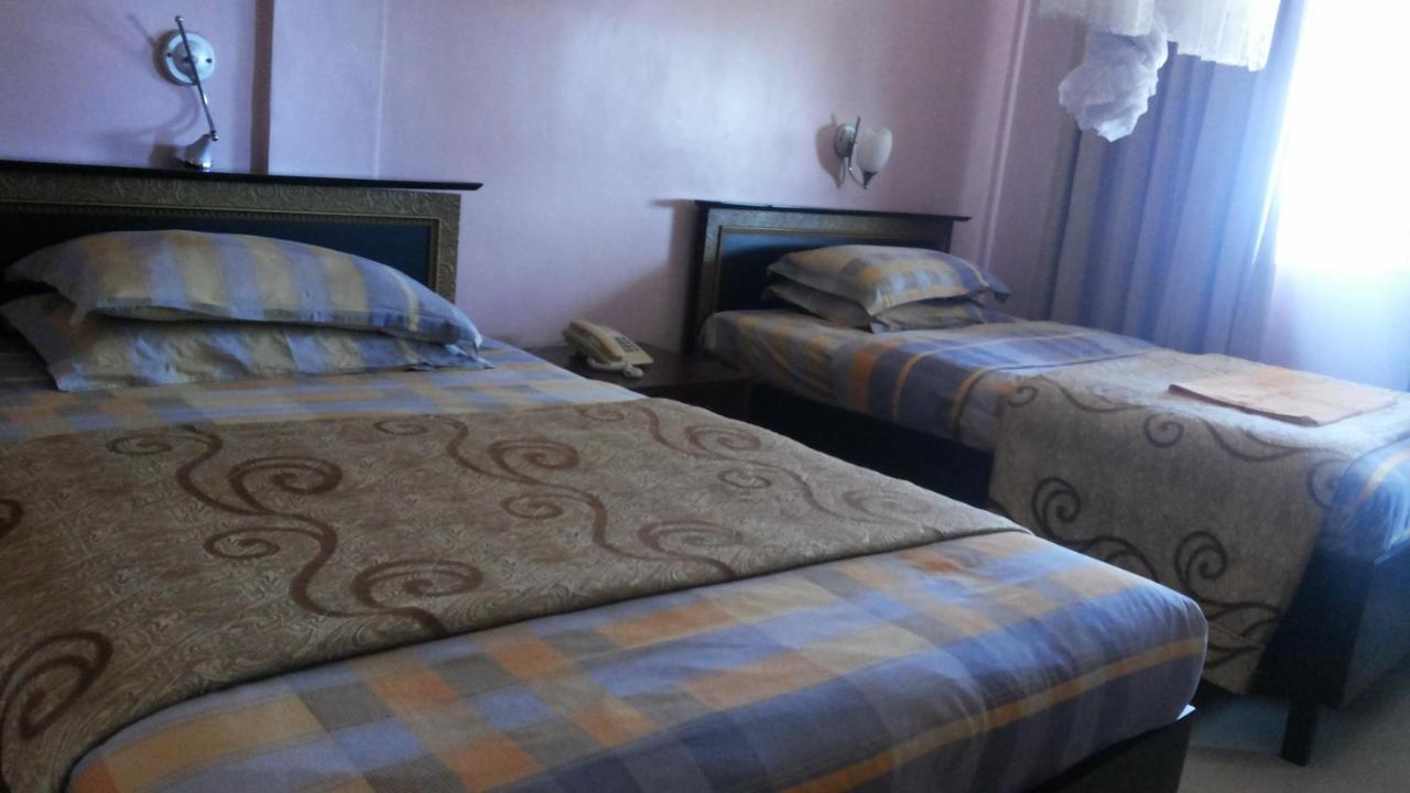 Palema Crown Hotel Gulu Bagian luar foto