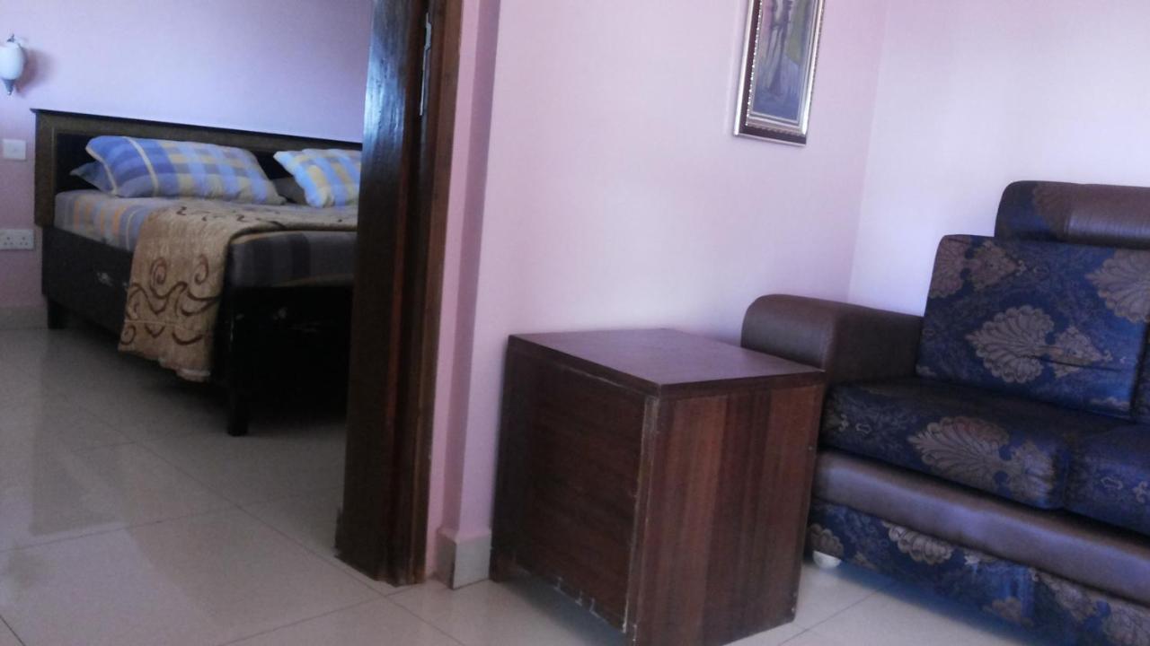 Palema Crown Hotel Gulu Bagian luar foto