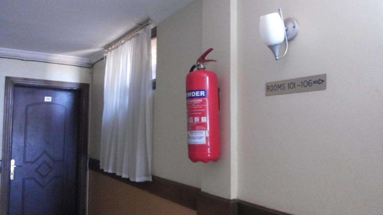 Palema Crown Hotel Gulu Bagian luar foto