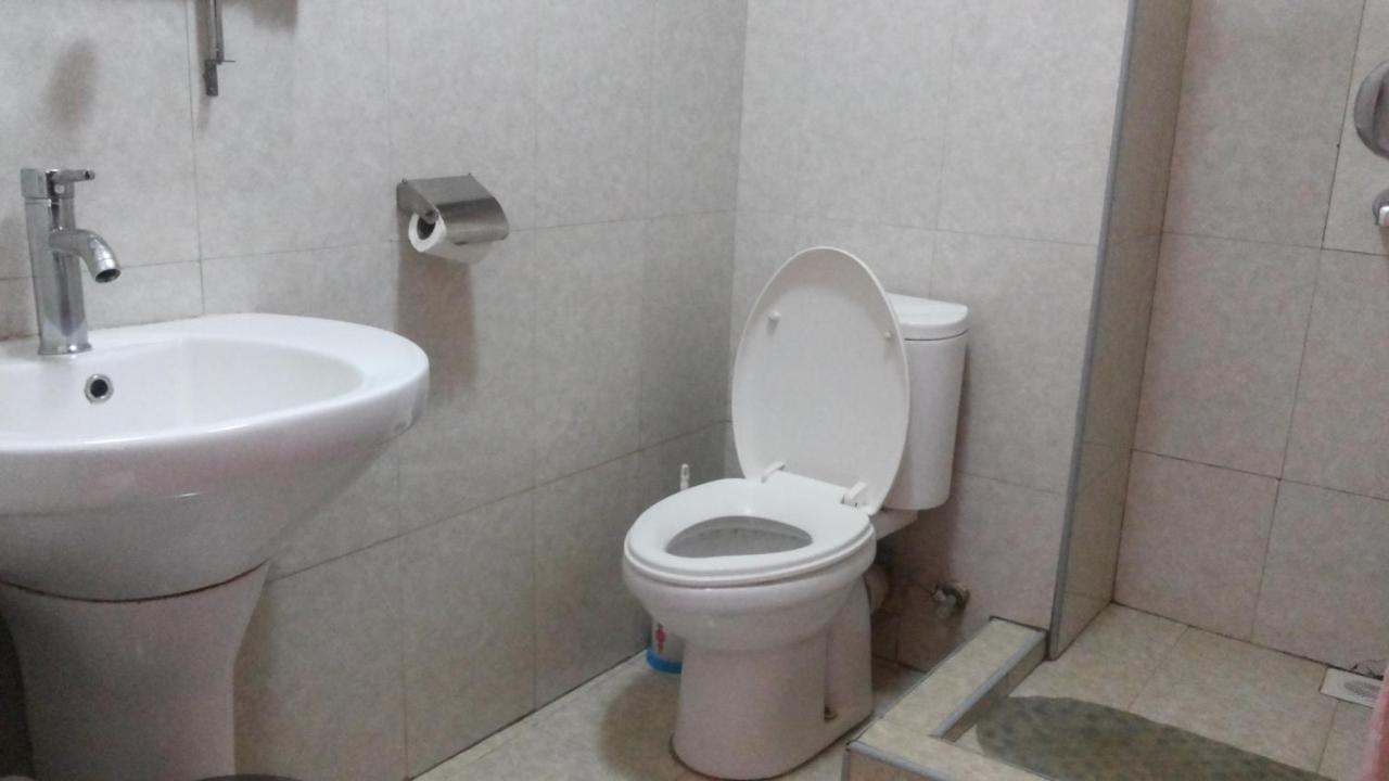 Palema Crown Hotel Gulu Bagian luar foto
