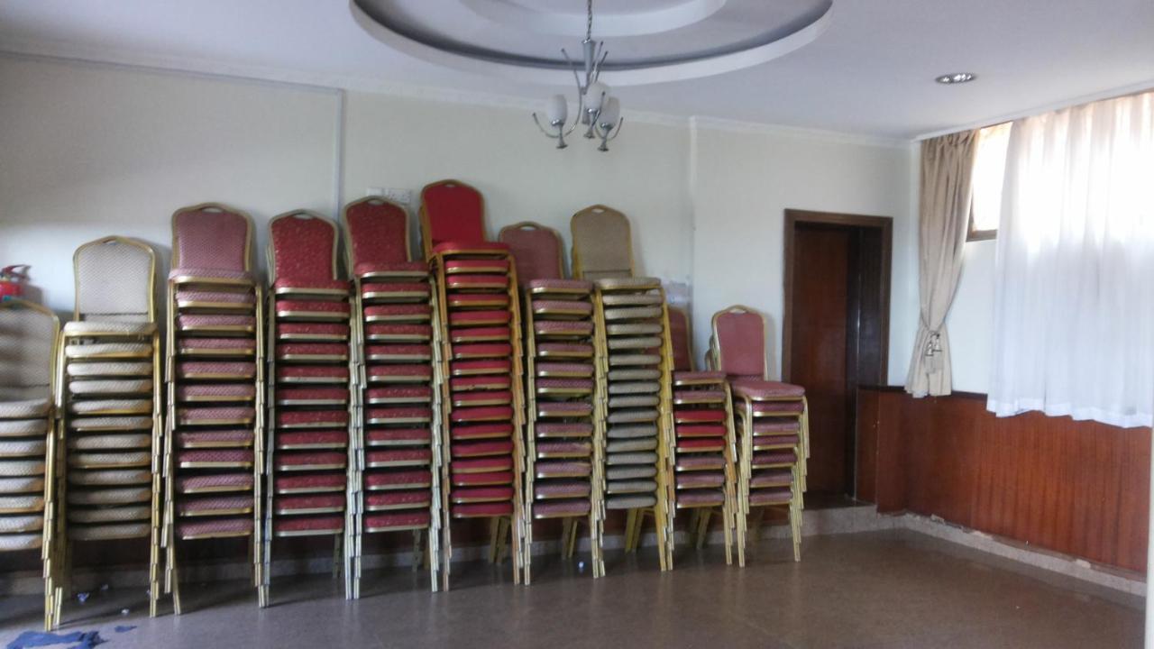 Palema Crown Hotel Gulu Bagian luar foto