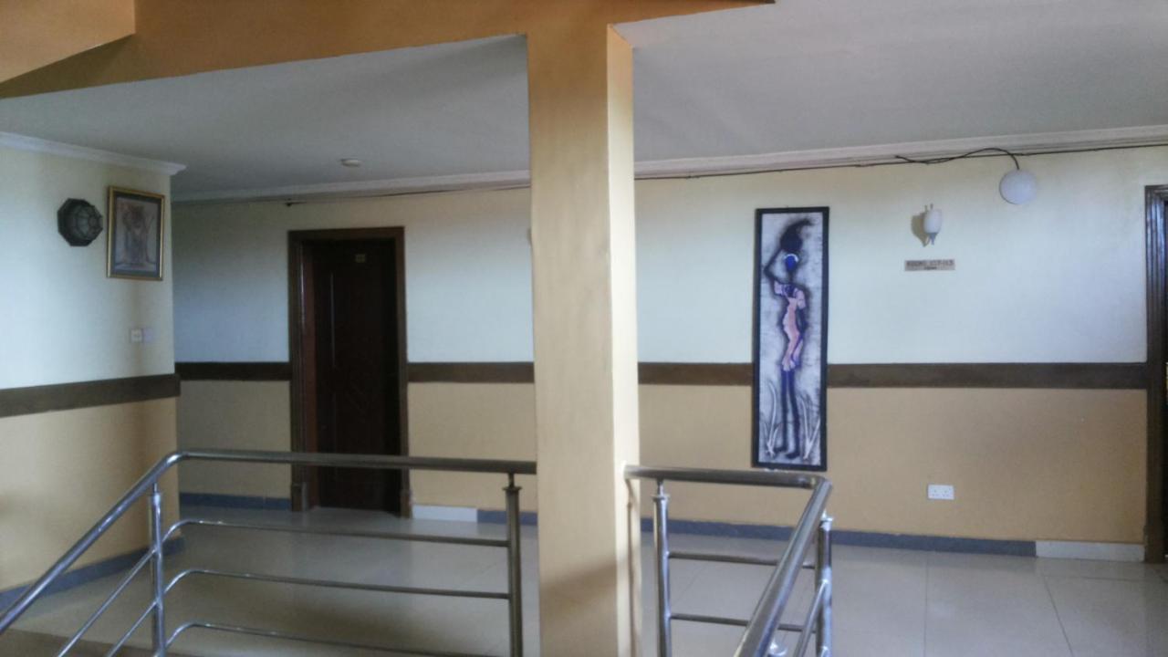 Palema Crown Hotel Gulu Bagian luar foto